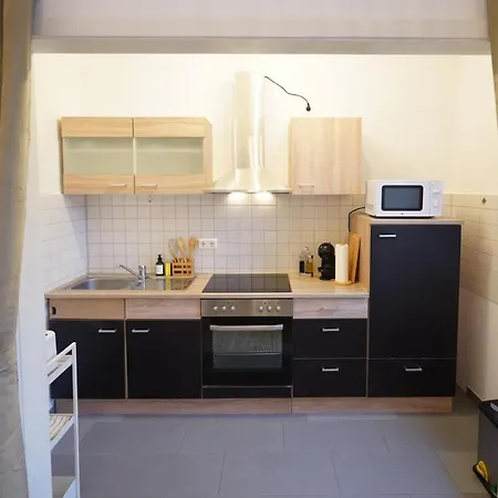 Dein Flughafen Messe Nahe Duesseldorf 2 Дуйсбург