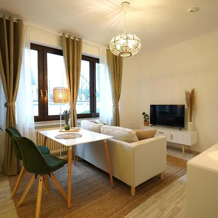 Dein Flughafen Messe Nahe Duesseldorf 2 Апартаменты