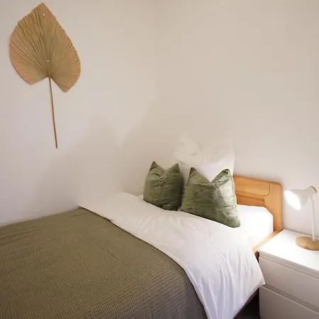 Apartment Dein Flughafen Messe Nahe Duesseldorf 2