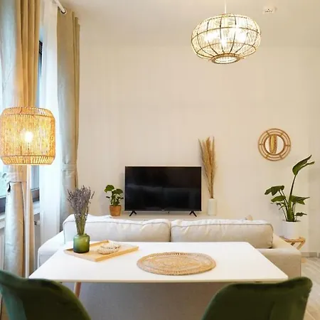 Dein Flughafen Messe Nahe Duesseldorf 2 *